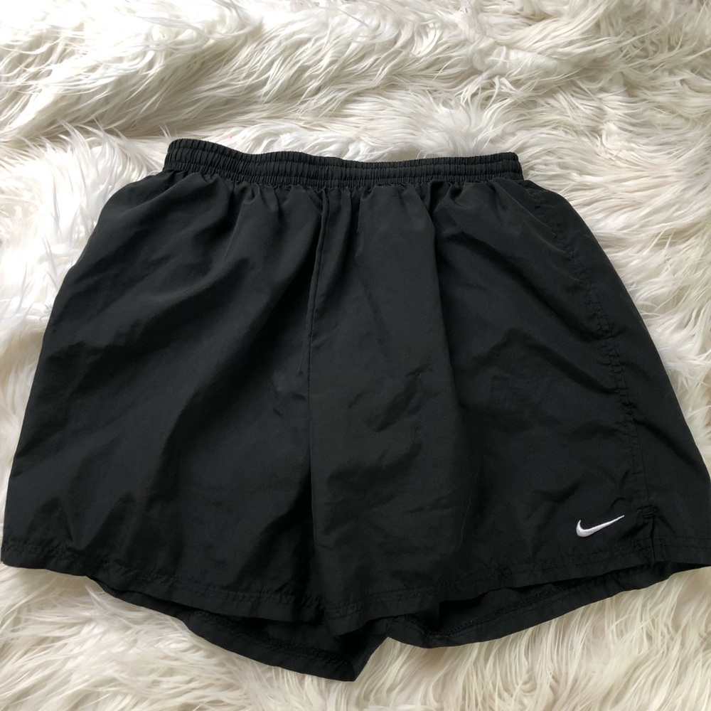 Black nike shorts
